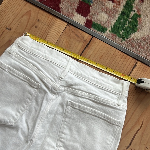 White Jeans (Frame Denim, Le Sylvie Kick Boot Jean, Size 27) - Picture 5 of 5
